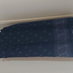 Beautiful vintage 90's sag harbor dark blue leaf print skirt maxi